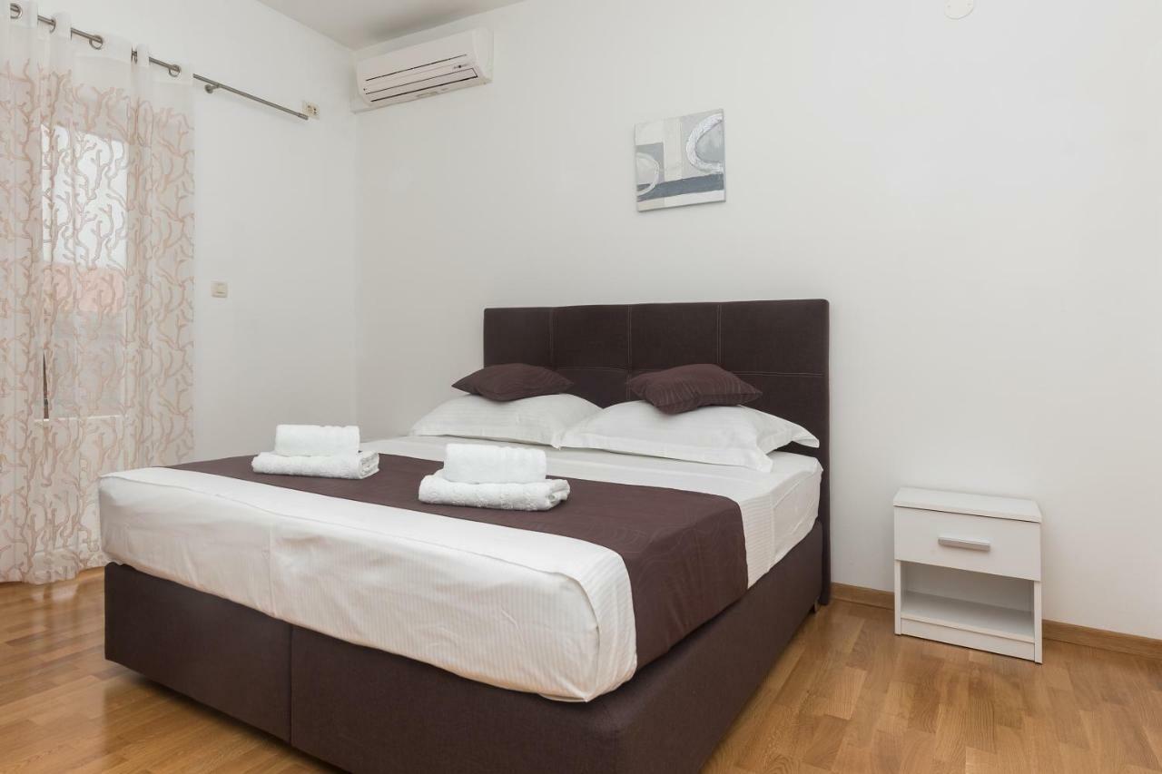 Naja Aparthotel